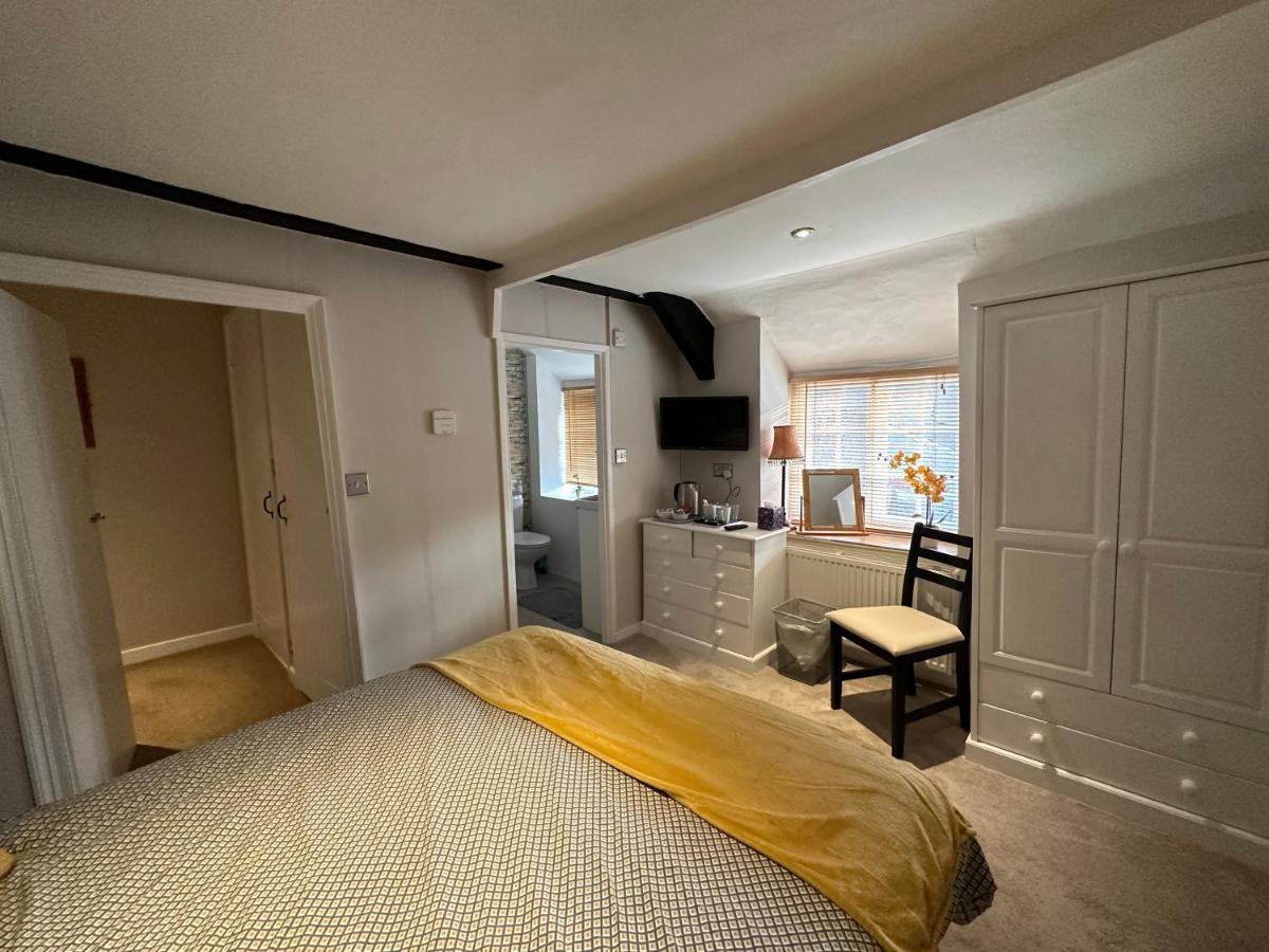 Cottage En-Suite Room With Private Lounge Брайдпорт Екстериор снимка